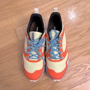 Merrill Ultralight Hiking Sneaker Size 9.5